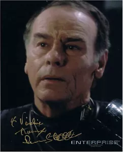Dean Stockwell signiertes 8x10 Farbfoto. Star Trek Enterprise. Colonel Grat! - Bild 1 von 1