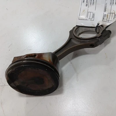 Jeep Compass 2.4 Single Piston With Connecting Rod  2017 2018 2019 2020 2021 - Image 1 of 4