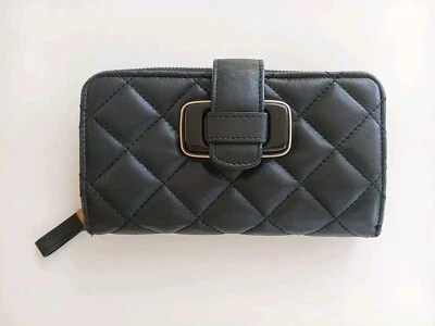 DESIGNER JAEGER QUILTED LEATHER BLACK WOMENS PURSE - ZIP-AROUND & FOLDED - Image 1 of 4