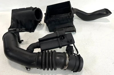 1998-2003 MERCEDES-BENZ ML430 AIR FILTER BOX & INTAKE TUBE OEM - Image 1 of 4