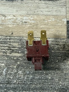 Genuine Dyson DC14 DC07 DC17 DC24 DC39 Power Switch 910971-01 On / Off Button - Picture 1 of 4