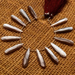 Gemas de piedra lunar de chocolate tamaño 33x8 mm cuentas briolette de pera facetadas hilo de 6" - Imagen 1 de 9