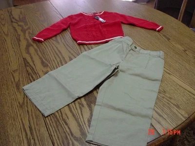 Conjunto de pantalón suéter para niños pequeños de George Red Foto 1 de 4