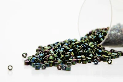 Miyuki Delicas11/0 Iris Green Seed Beads DB-003 - Image 1 of 2