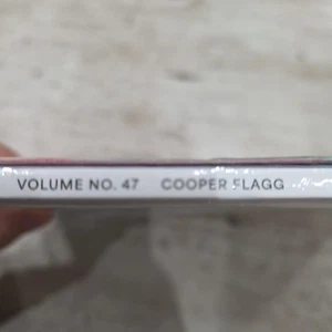 REVISTA PSA 2025 NOVIEMBRE VOL 47 COOPER FLAGG CUBIERTA MAVERICK NUEVA - Imagen 1 de 3