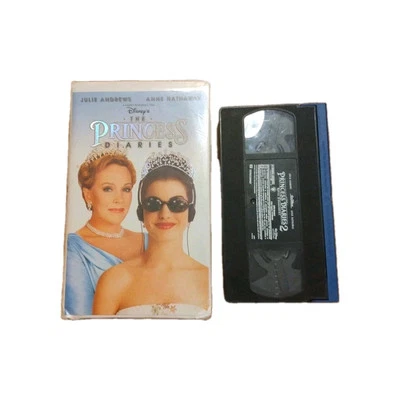 VHS - Lot of 2 - Disney - The Princess Diaries 1  & 2   - Image 1 of 3