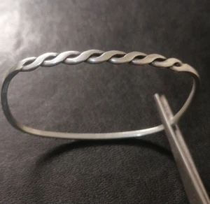 Brazalete brazalete vintage de plata maciza para dama 9,3 g - Imagen 1 de 13