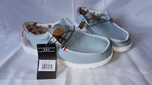 Hey Dude Men's Slip On Shoes Americana Denim Stripe Comfort 9M - Picture 1 of 7