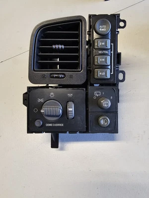 99-06 Chevy Silverado Suburban Sierra Interruptor Faro Ventilación Aire Bisel Limpiaparabrisas Trasero Foto 1 de 4