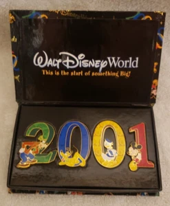 Walt Disney World where the party never ends 2005 set of 5 pin set collector set - Picture 1 of 2