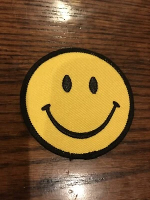 Smiley face retro boho hippie 70s embroidered applique iron/sew on patch New - Image 1 of 3