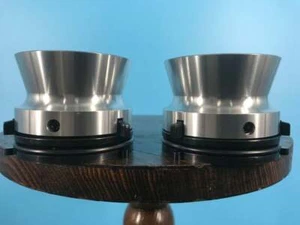 Adaptateurs moyeu Burlington Recording Pro argent 1/4"NAB avec trompette en aluminium (paire) - Photo 1 sur 5