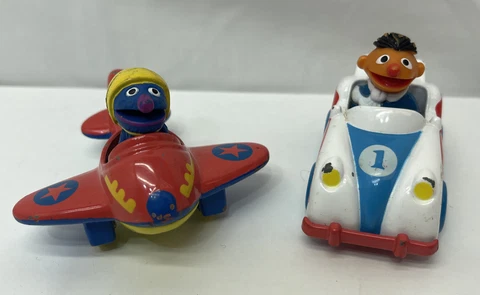 Sesame Street Die Cast Cars Grover Ernieplane Race car 83’ + 82’ Vintage Cover
