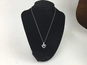 .925 Sterling Silver Women’s Chain With .925 Sterling Silver “Mom” Pendant - Picture 1 of 4