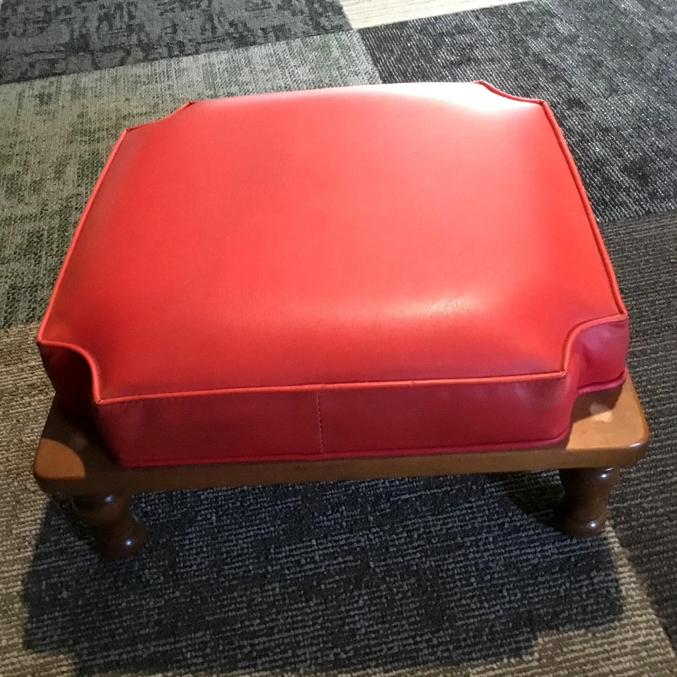 Baumritter Red Vinyl Ottoman Stacking Footstool Mid-Century Modern Wood Legs 16. - Image 1 of 4