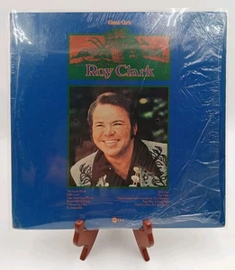 Roy Clark “CLASSIC CLARK” Vintage Vinyl 1974 SOSD-2010 Very Good Condition - Picture 1 of 10