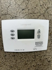 Honeywell PRO TH2210DH1000 Horizontaler 5+2 Tage Programmierbarer Thermostat - Bild 1 von 3