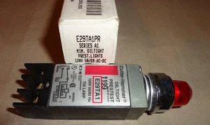 CUTLER HAMMER E29TA1PR PRESTEST INDICATOR LIGHT PUSBUTTON 120V 50/60 AC-DC RED - Foto 1 di 3