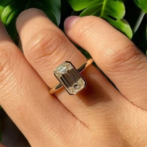 Anillo de compromiso de moissanita de corte esmeralda de 5 quilates anillo de boda anillo de promesa - Imagen 1 de 5