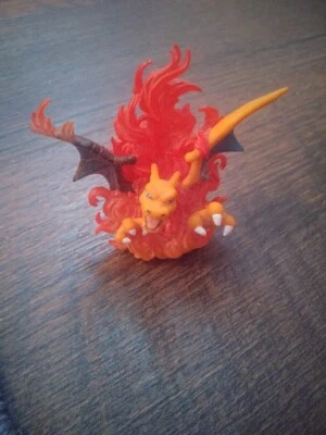 Minifigura Charizard EX Generations 20th Anniversary Collection 2016 TCG Foto 1 de 4