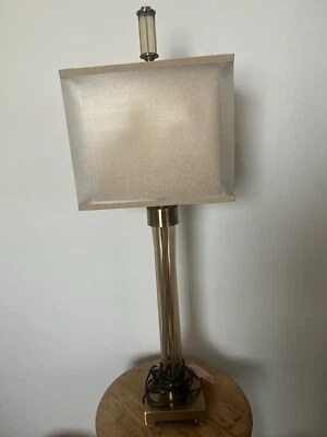 Lámpara de mesa buffet de vidrio ámbar alta Uttermost Moraira Foto 1 de 4