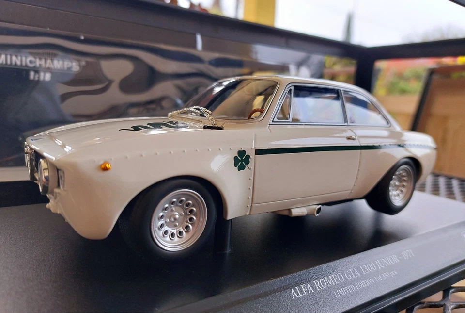 Alfa romeo GTA 1:18 Limited Bianco - Immagine 1 di 4