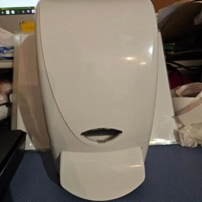 Soap Dispenser - Image 1 of 4