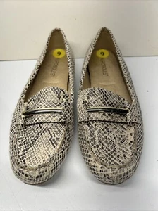 Woman's Flats Aerosoles Bone Snake 718 Slip On Loafer Drive Line - Picture 1 of 13