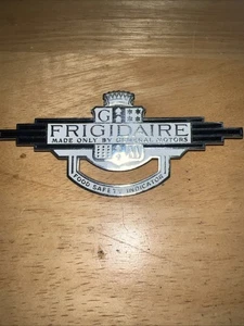1930-1940 FRIGIDAIRE VINTAGE APPLIANCE REFRIGERATOR EMBLEM - Picture 1 of 6