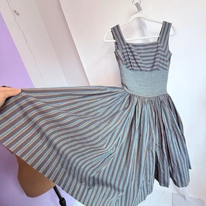 Abito vintage anni 50 Daryl blu vestito aderente N svasato con gonna intera cerniera metallo XS - Foto 1 di 4