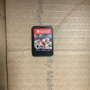 Mario Kart 8 -- Deluxe Edition (Nintendo Switch, 2017) Cartridge Only - Picture 1 of 2