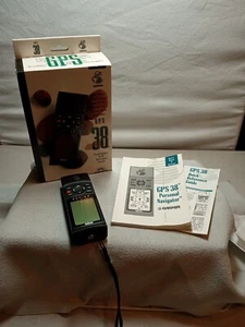 Garmin GPS 38 GPS38 Handheld Hiking Geocaching Personal Navigation Device - Picture 1 of 10