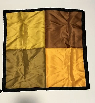 Bufanda Pañuelo Fumando 17 1/2 X 17 1/2 Italia Algunas Manchas Amarillo Negro Marrón Foto 1 de 4