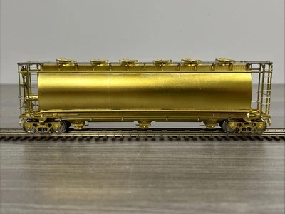 Overland Models HO Brass OMI-3089 Cylindrical Covered Hopper CB&Q Unpainted NOS! - Image 1 of 4