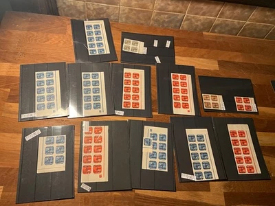 Alemania Checoslovaquia Esvástica Sobreimpresión en bloques imperfectos como nuevos lote 1 anuncio1 Foto 1 de 4