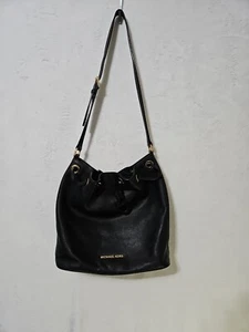 Michael Kors Camden Large Drawstring  Black/Gold Hardware Pebbled Leather *READ* - Picture 1 of 8