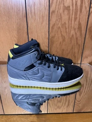Jordan 1 Retro 99 Cool Gris Amarillo Vibrante (654140 032) s 9.5 Foto 1 de 3