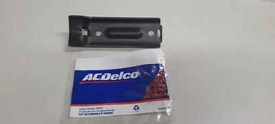 ПОДЛИННЫЙ GM 10130115 кронштейн пружина гвоздики пластина 1988-97 GRAND PRIX LUMINA REGAL - Изображение 1 из 4