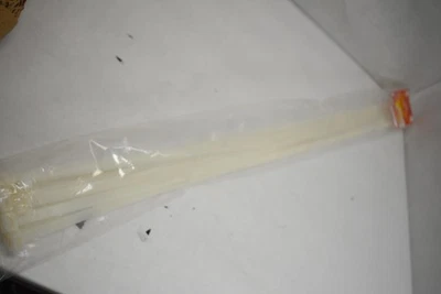 ToolCity Super Heavy Duty Cable Ties 40in Natural Nylon 250lb QTY 10 UL Listed Foto 1 de 4