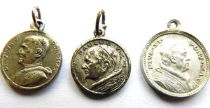 Lot 3 Vintage Papal Holy Medals Pope Pius XI Paul VI St. Bernadette Vatican Rome - Picture 1 of 2