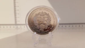(Lote 516) Gibraltar 2015 Una Corona ~ El Monarca Reinado más Largo ~ - Imagen 1 de 2