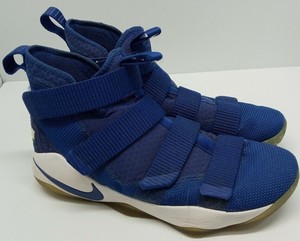Nike LeBron Soldier XI Sneakers for Men 