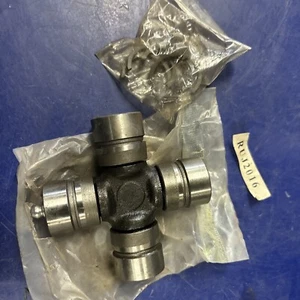 AFTERMARKET RUJ-2016 Universal Joint fits TOYOTA COROLLA MODELS SEE DESC. #H03 - Picture 1 of 4