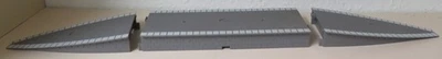 Vintage Hornby R460 Straight Platform + 2 R464 Ramps - Image 1 of 4