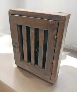 Vintage Wooden Wall Décor Key Hanging Cabient Box Original Old Hand Crafted - Picture 1 of 7