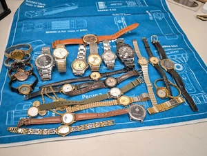 Watch lot for parts or repair Fossil Gruen Swiss army wittnauer gucci seiko - Imagen 1 de 9