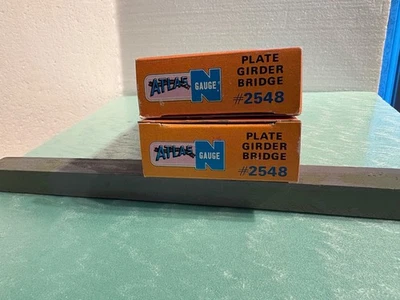 Lot of 2: N Scale Atlas Plate Girder Bridges # 2548 (25-844) - Image 1 of 3