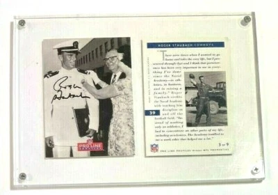 Roger Staubach Autographed trading cards in Hard Plastic One card Signed - Image 1 of 3