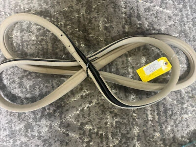 Mercedes Benz C350 2009 puerta trasera izquierda sello de resistencia en carrocería D9 Foto 1 de 3