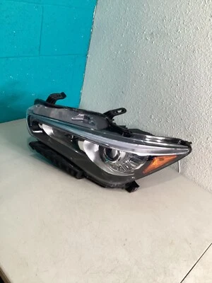 MONTAJE FARO TYC PARA INFINITI Q50 2018-2022 20-9506-90 USADO  Foto 1 de 4